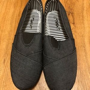 Women’s Canvas Slip On Shoes Black Denim Size 8